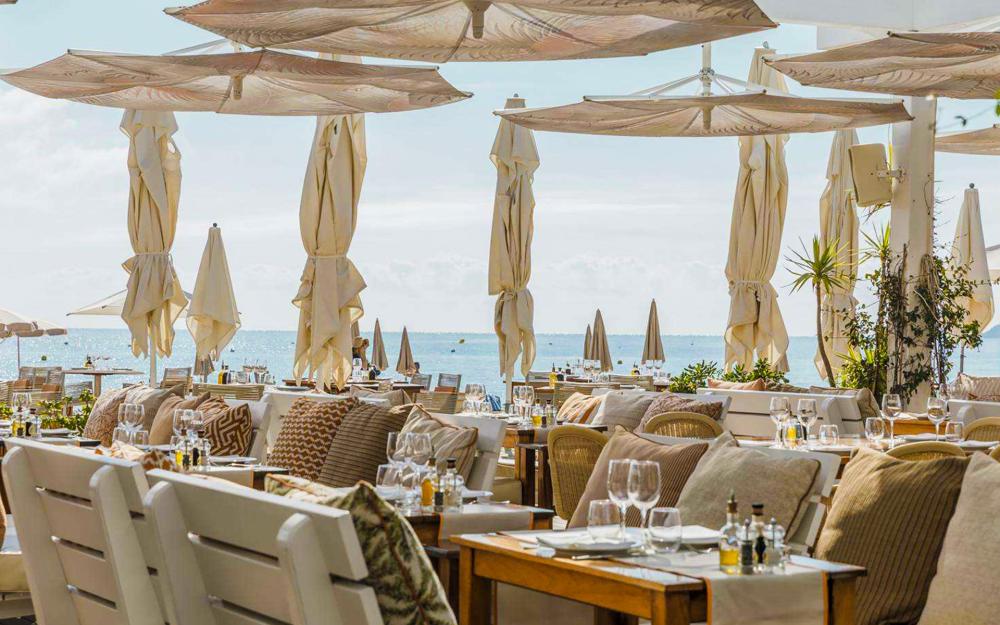 Transfert en bateau ou Yacht vers Tahiti Beach Saint-Tropez