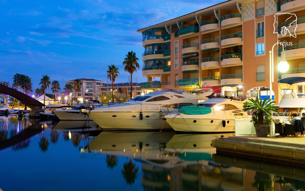 Soirée à quai sur un Yacht à Fréjus