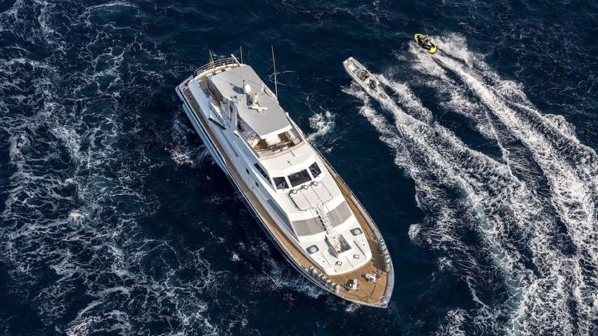 Yachts charter Alalunga 110