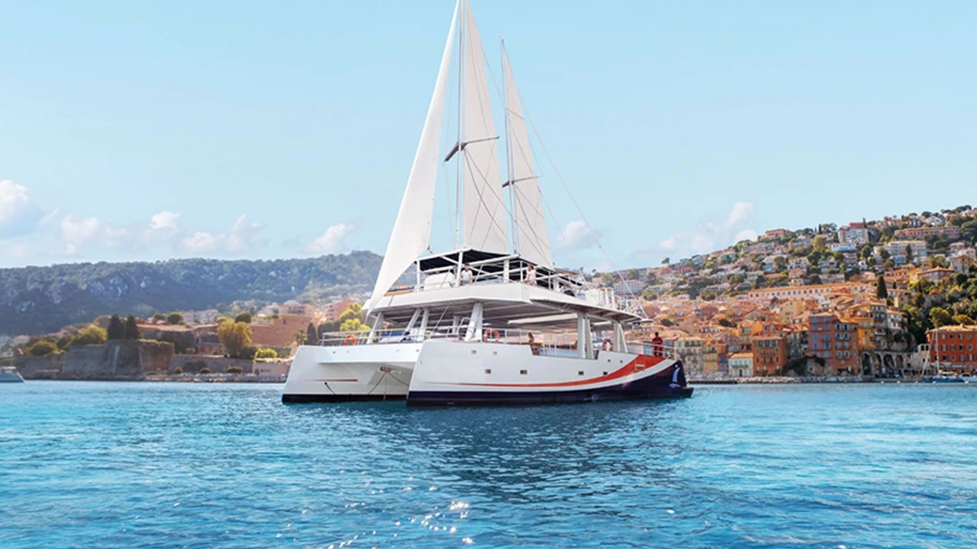 Location catamarans CATAMARAN XT 200