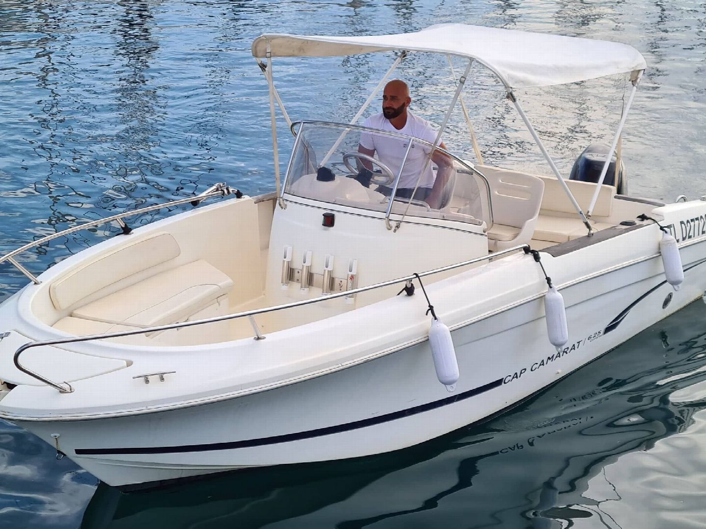 Location bateaux JEANNEAU CAP CAMARAT 6.25