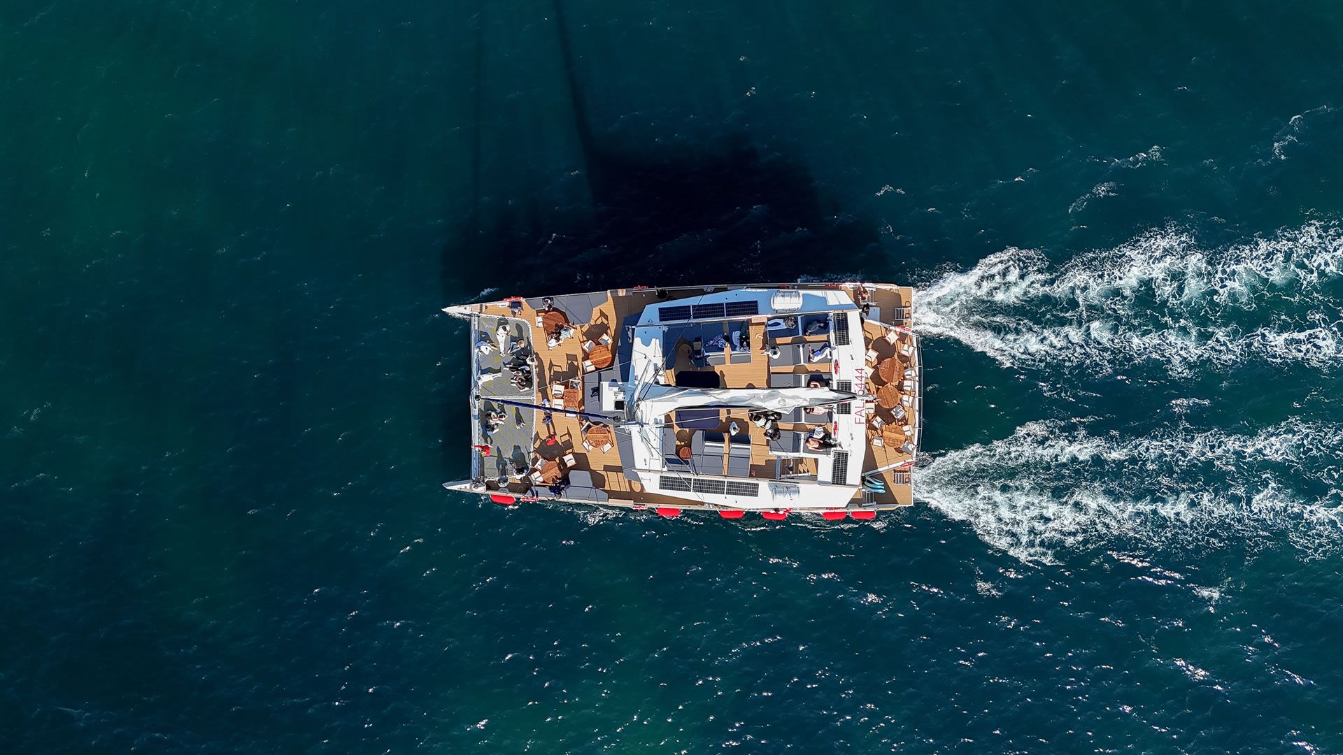 Location location CATAMARAN XT 180