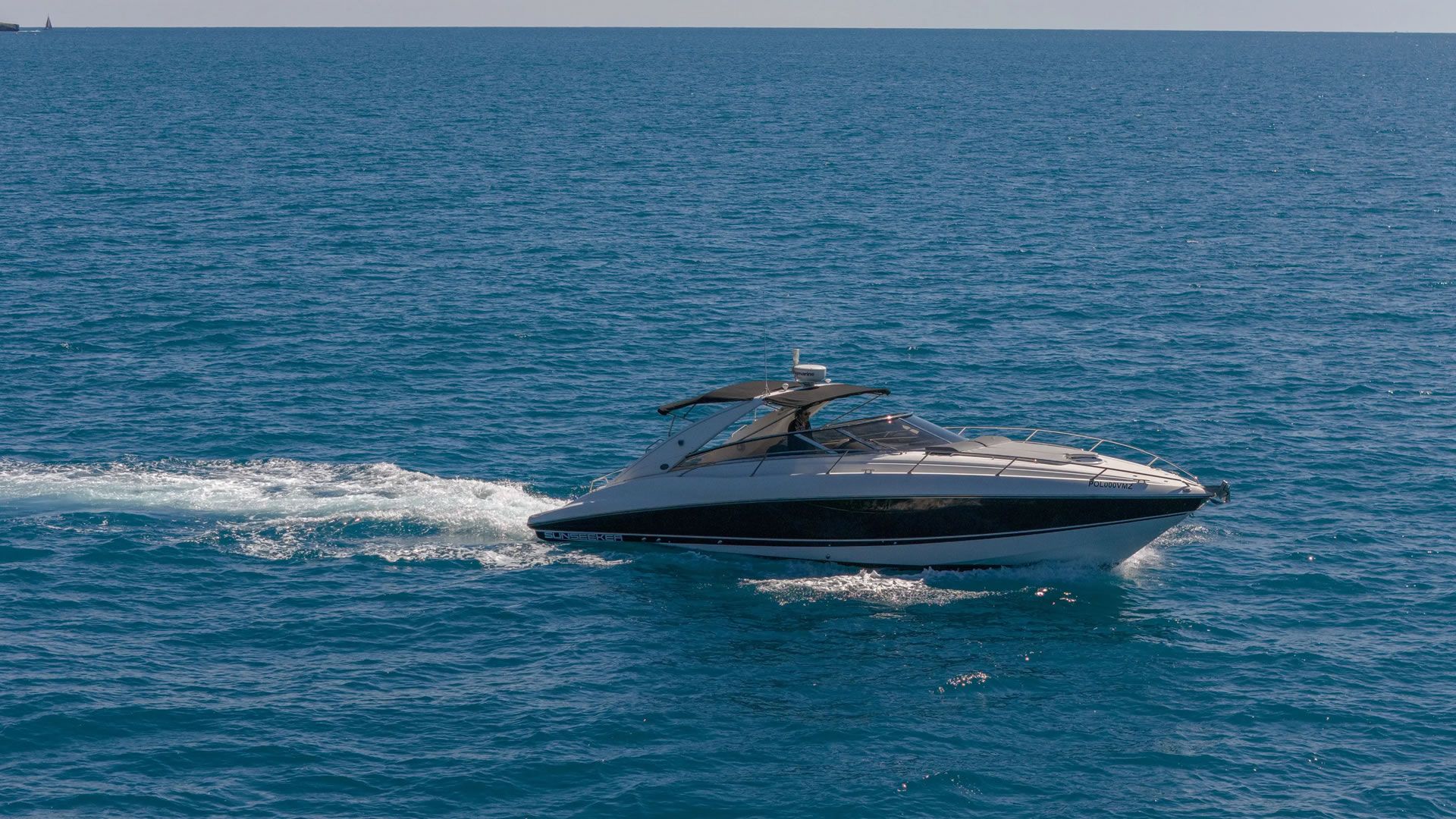 Rental rental SUNSEEKER SUPERHAWK 43