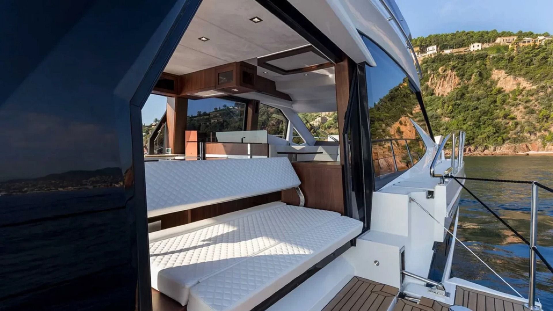 Location location GALEON 500 FLY