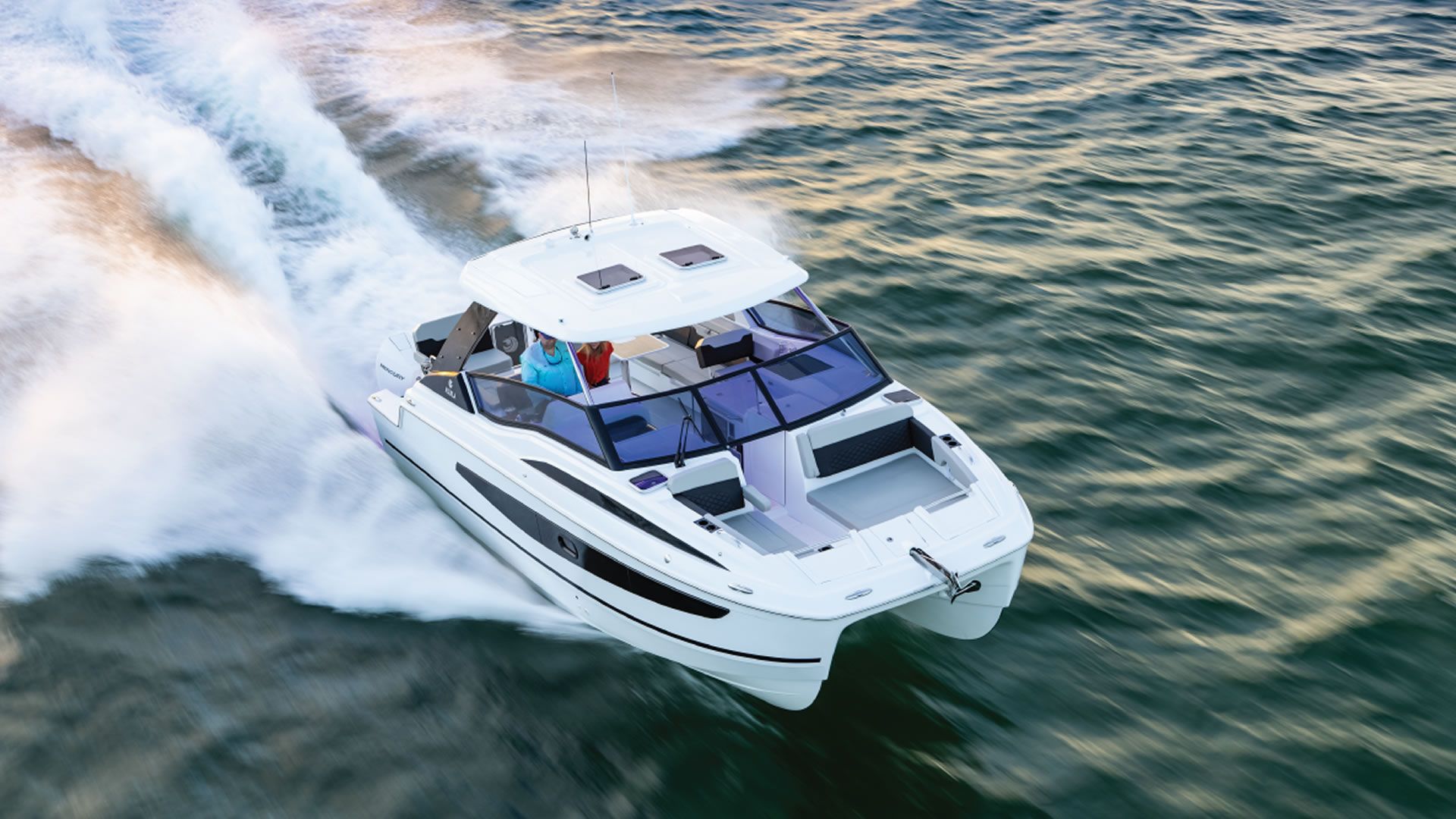 Location location Aquila 32 Sport