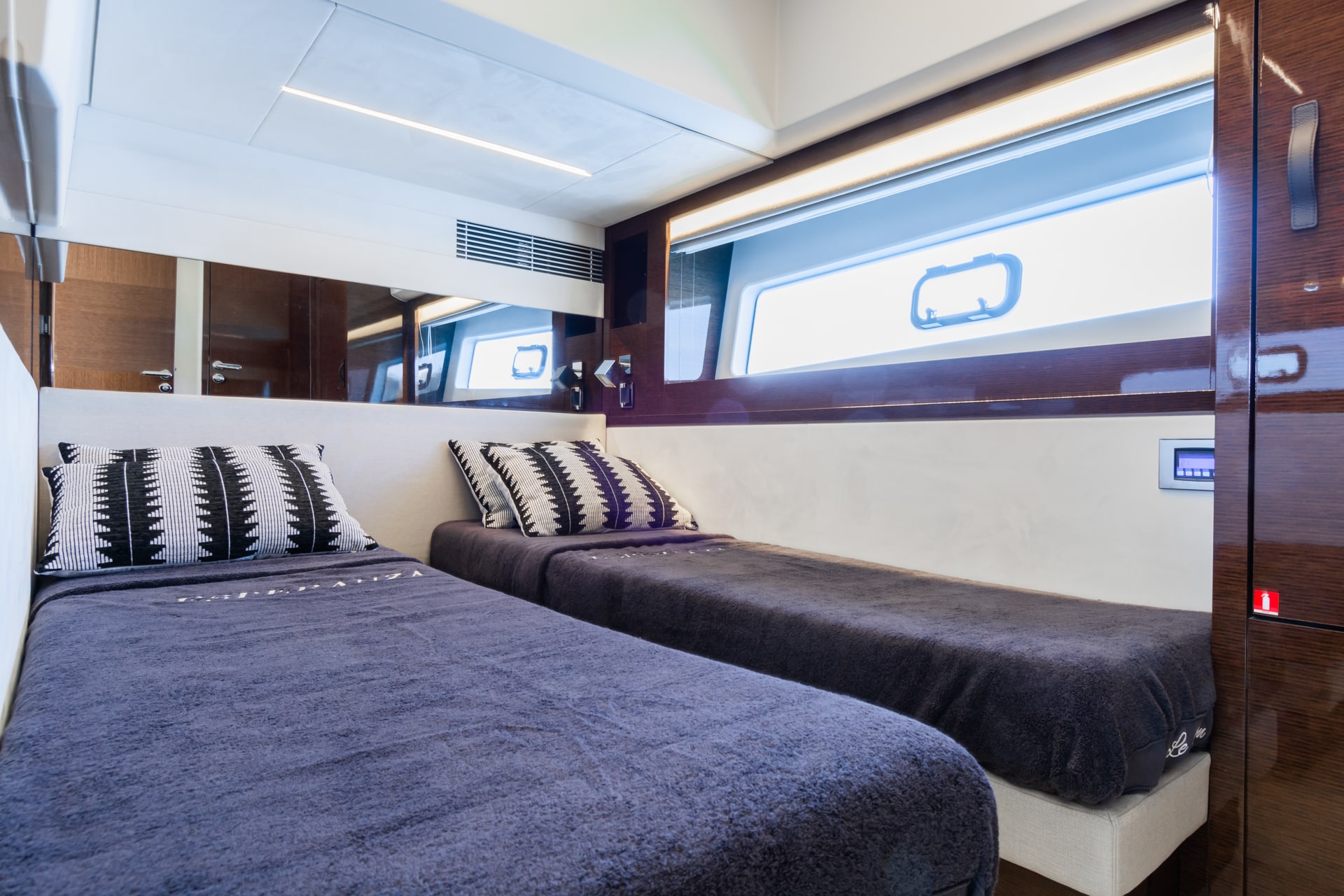 Rental rental PRESTIGE 590