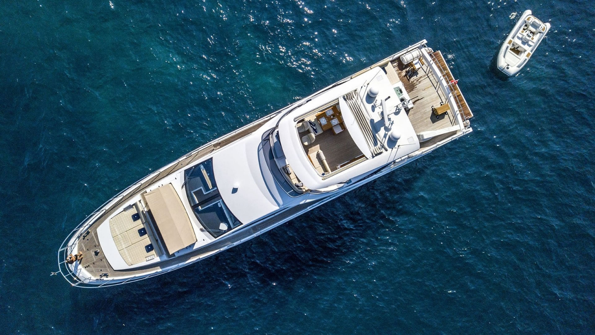 Yachts charter Alalunga 110