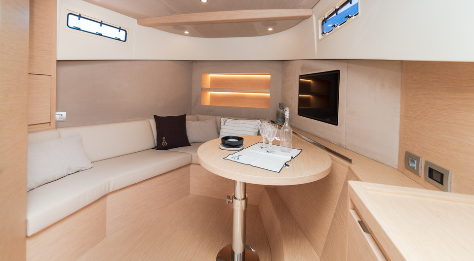 Rental rental SOLARIS 44
