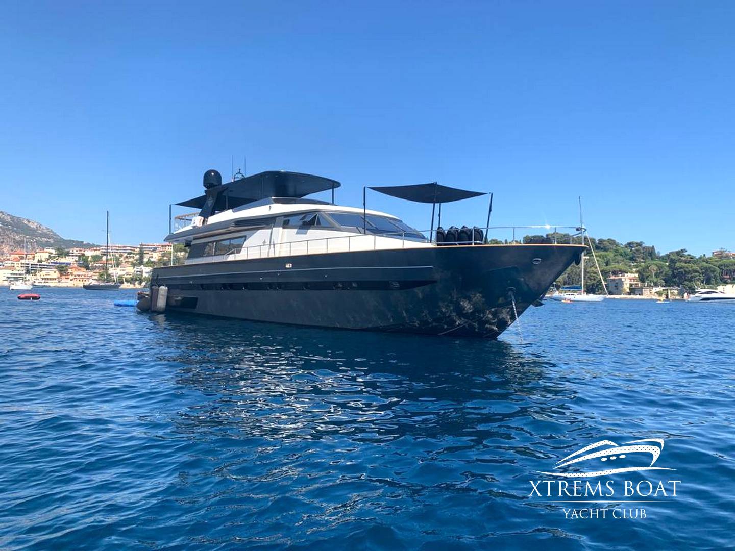 Location yachts SANLORENZO 82 SL