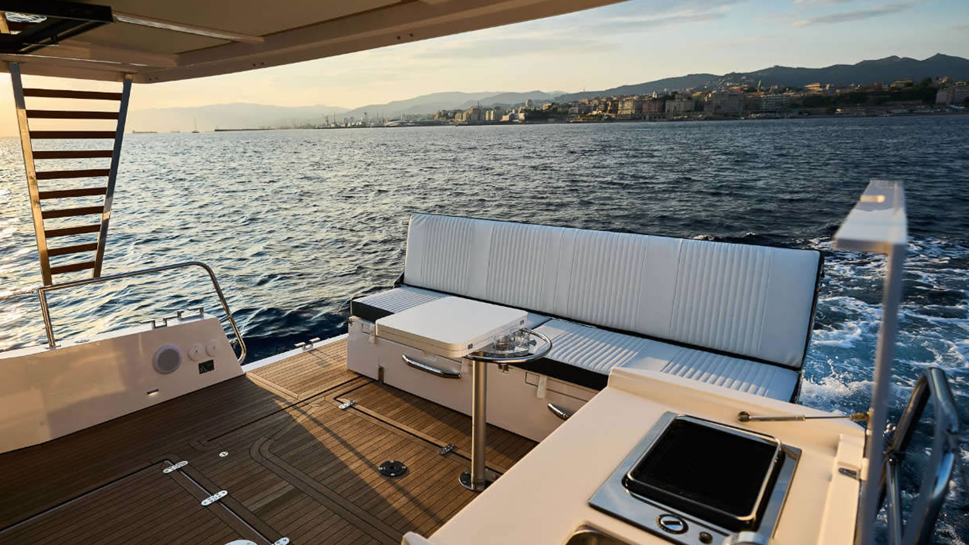 Rental rental Northman Trawler 1300