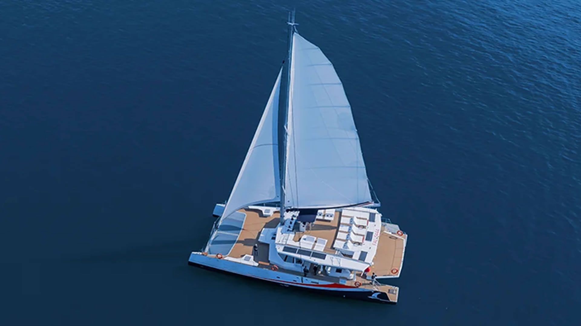 Location location CATAMARAN XT 180