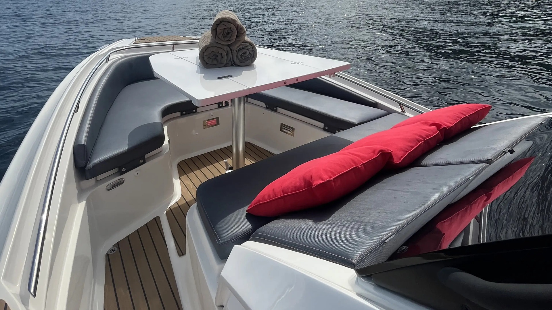 Yachts rental ZAR 85 SL