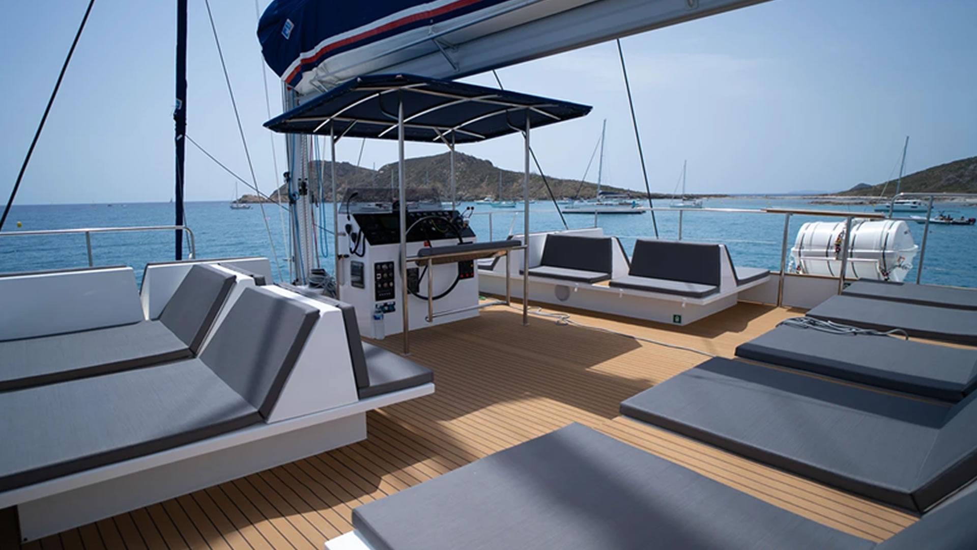 Rental rental CATAMARAN XT 140