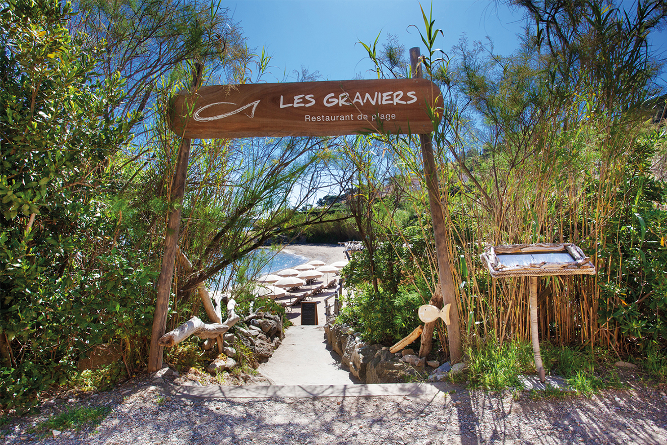 Location transfert Transfert en bateau aux Graniers Baie des Canoubiers