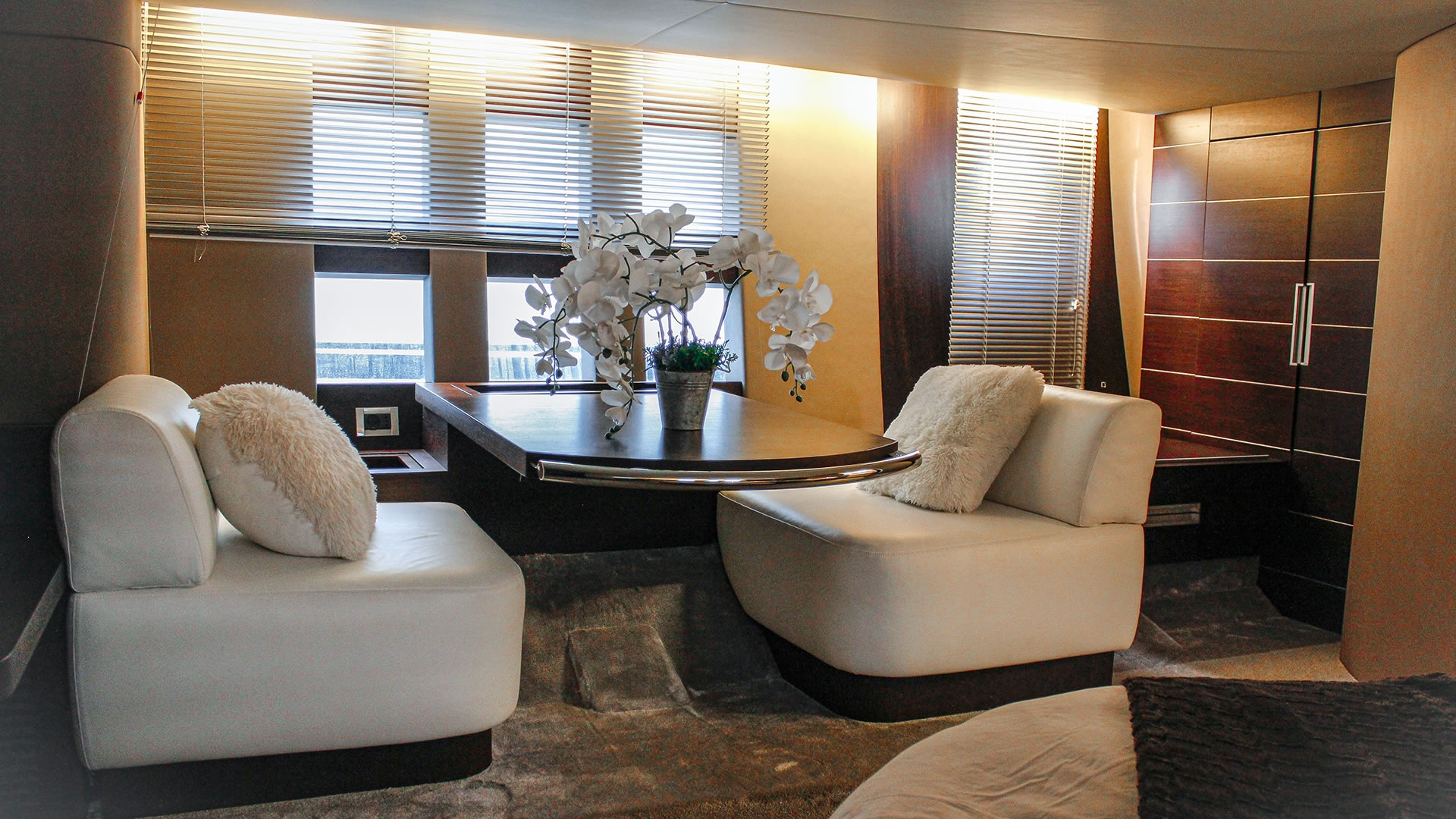 Location yachts AZIMUT 68S