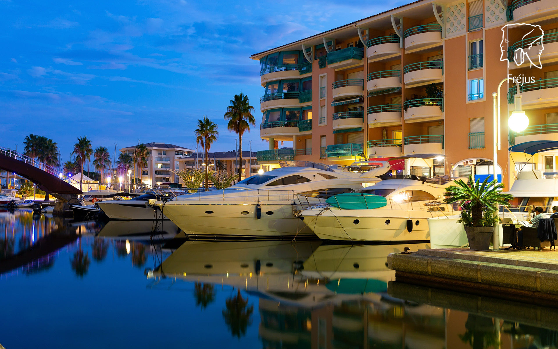 Location services Soirée à quai à Fréjus