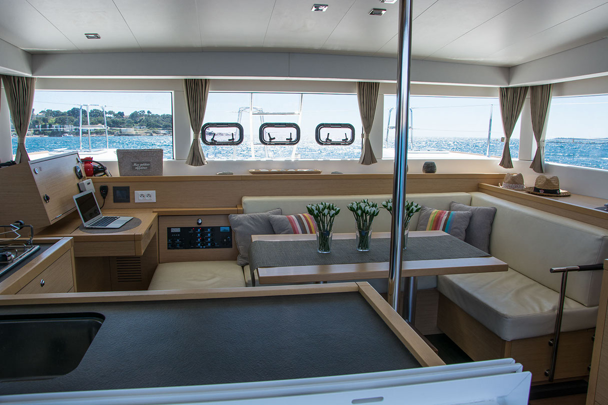 Location location CATAMARAN LAGOON 40