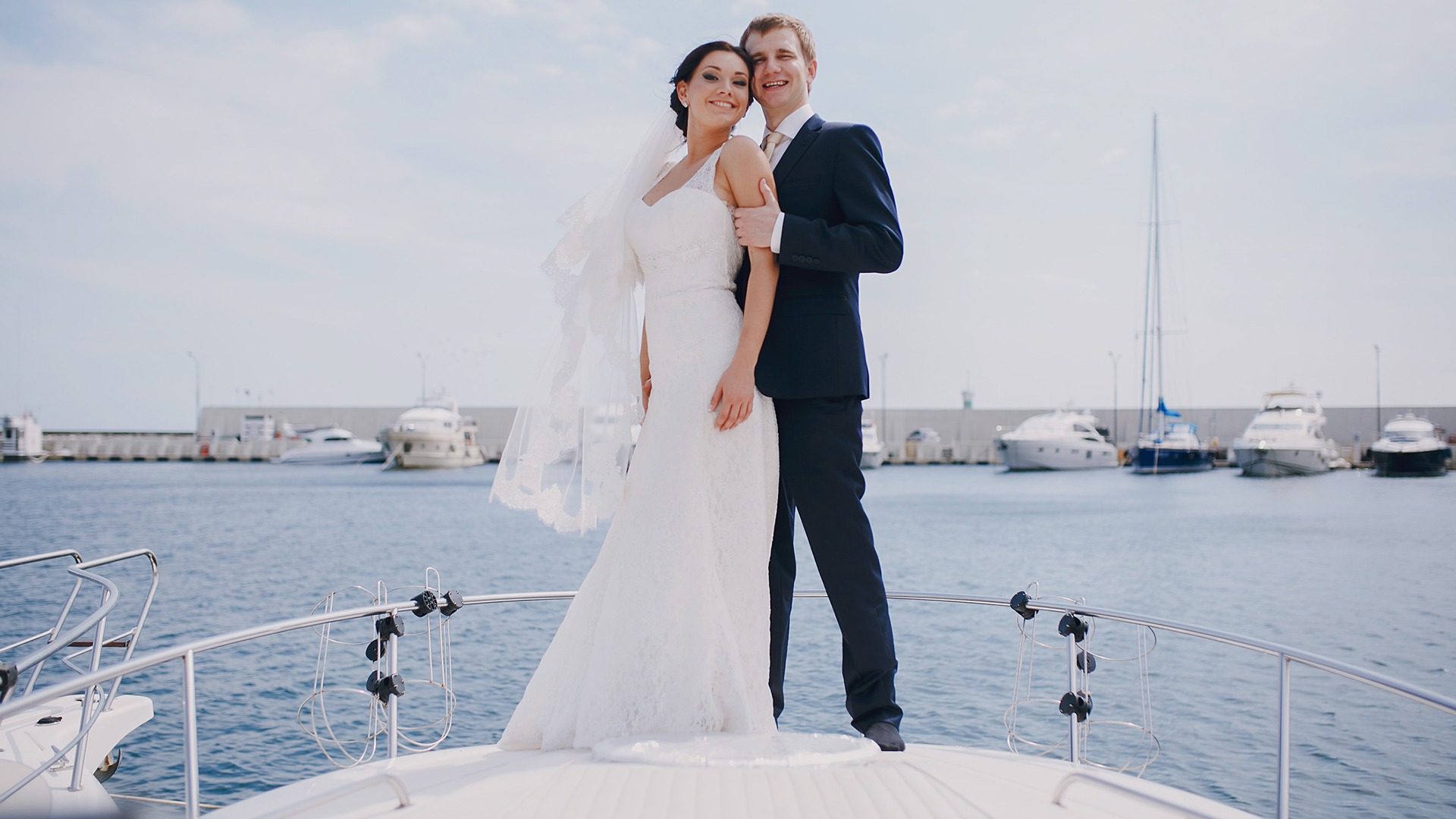 Location services VOTRE MARIAGE SUR UN YACHT OU UN CATAMARAN