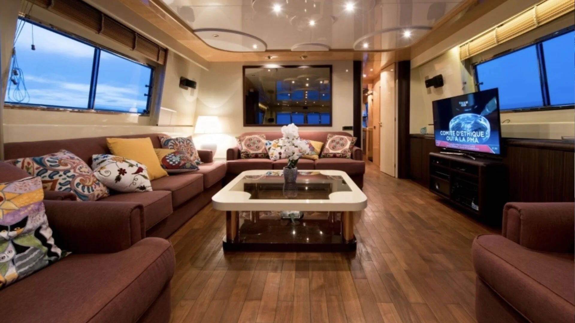 Location yachts Versilcraft 98