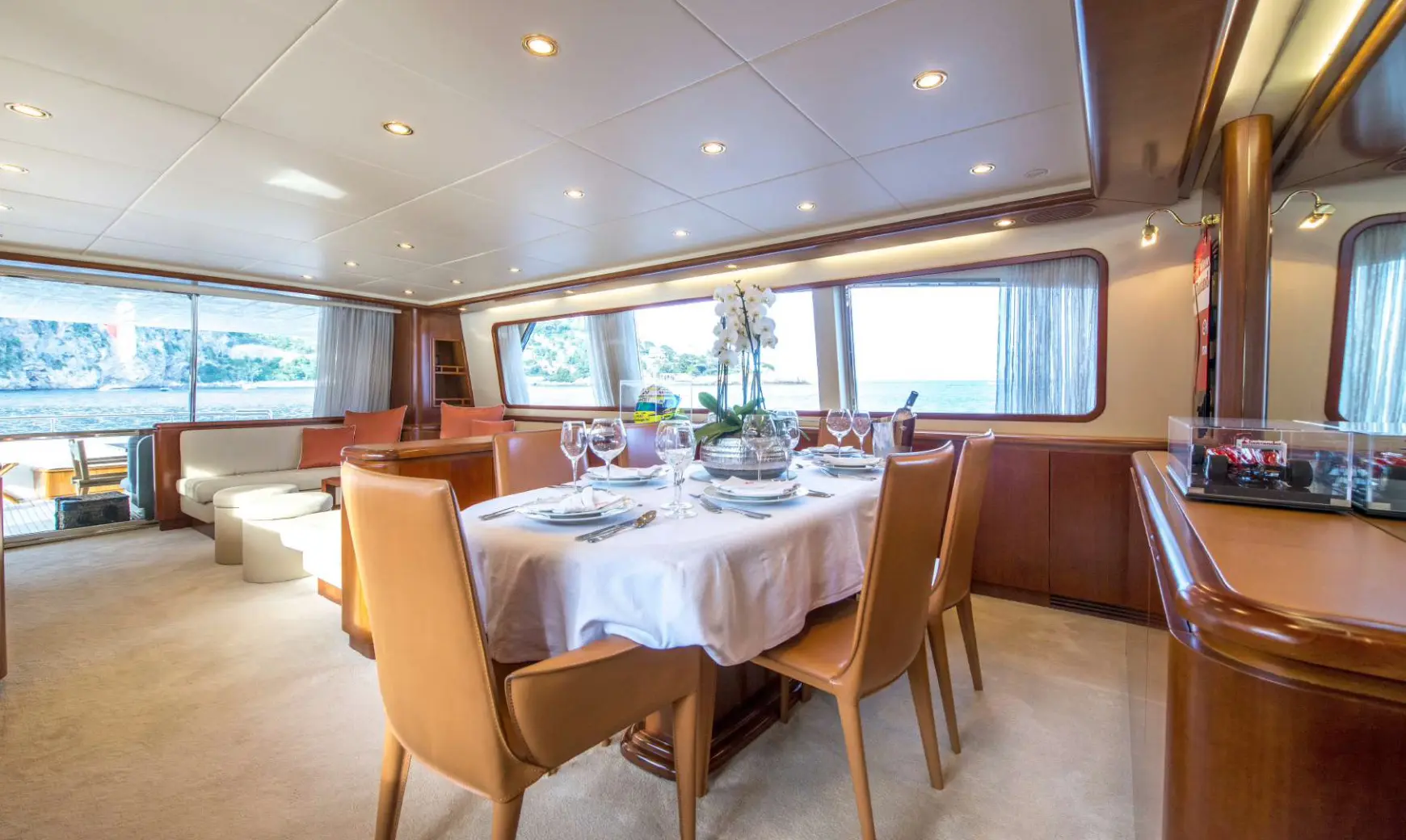 Rental rental FALCON 86