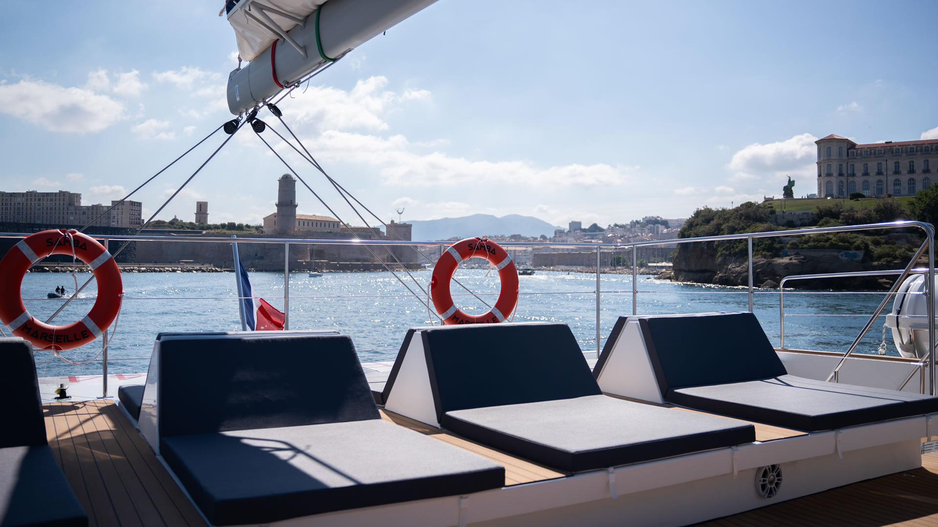 Rental rental CATAMARAN XT 180