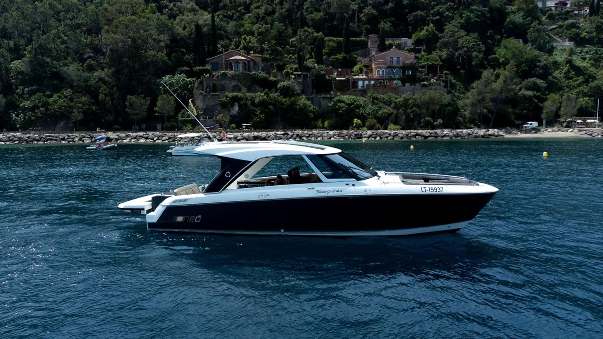 Rental rental AZIMUT 53