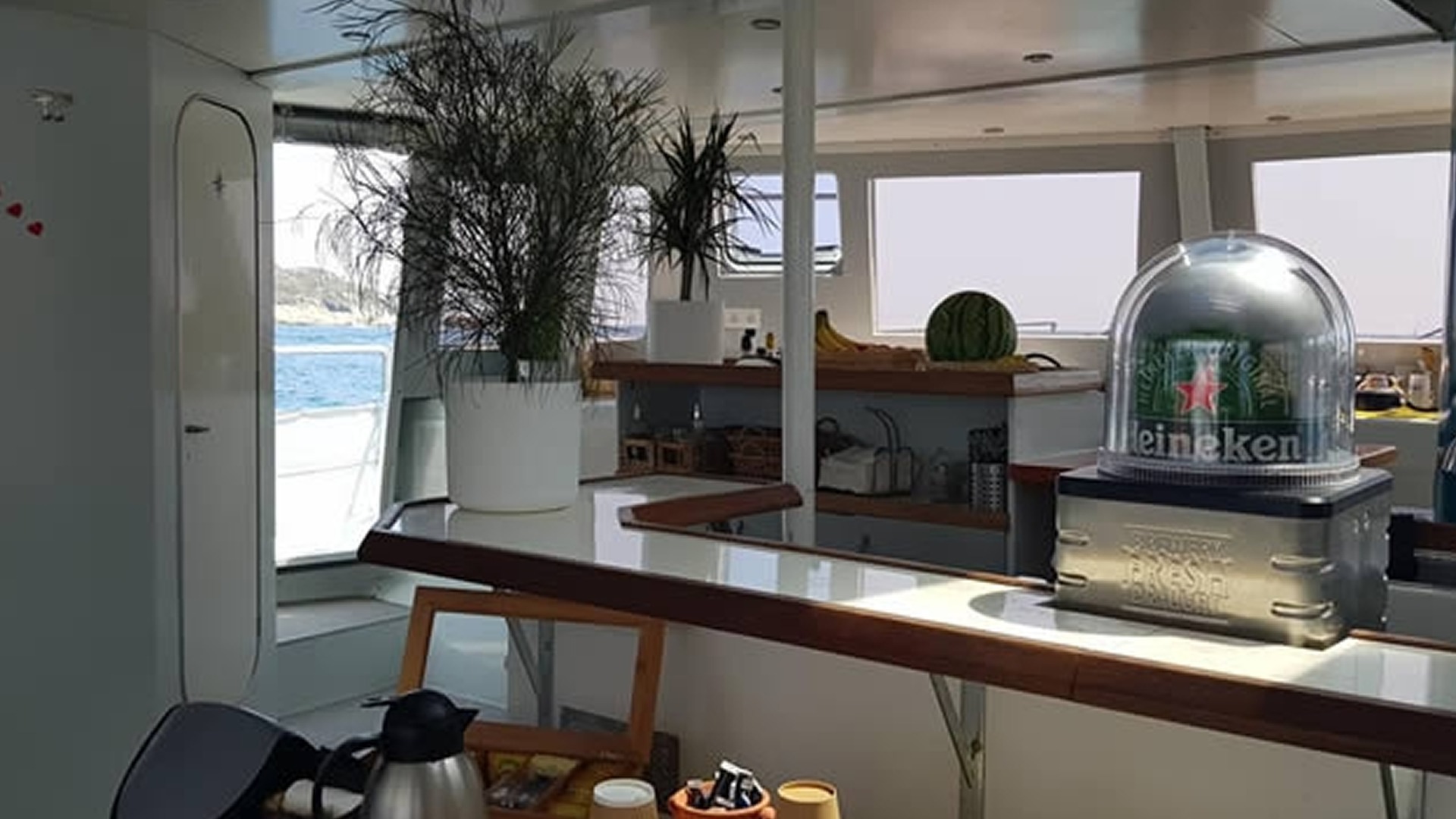 Catamarans rental CATAMARAN XT 28