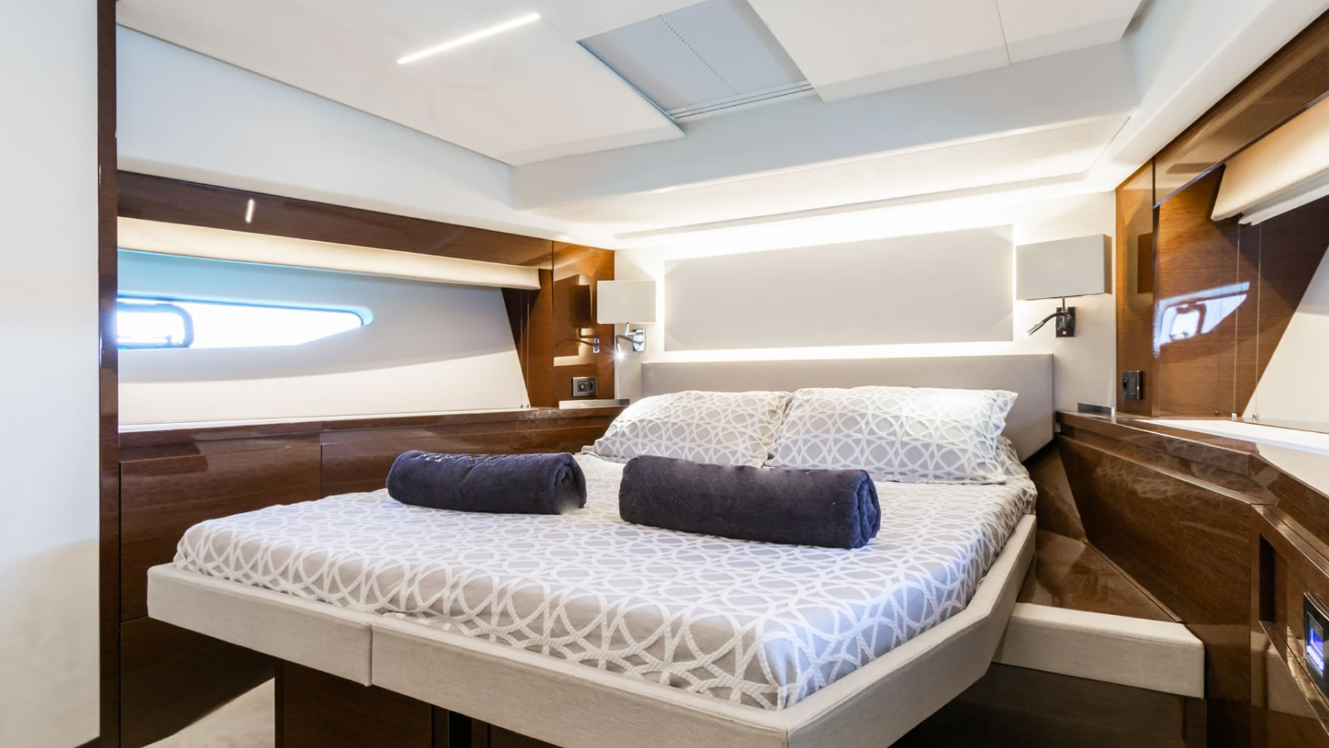 Rental rental PRESTIGE 590