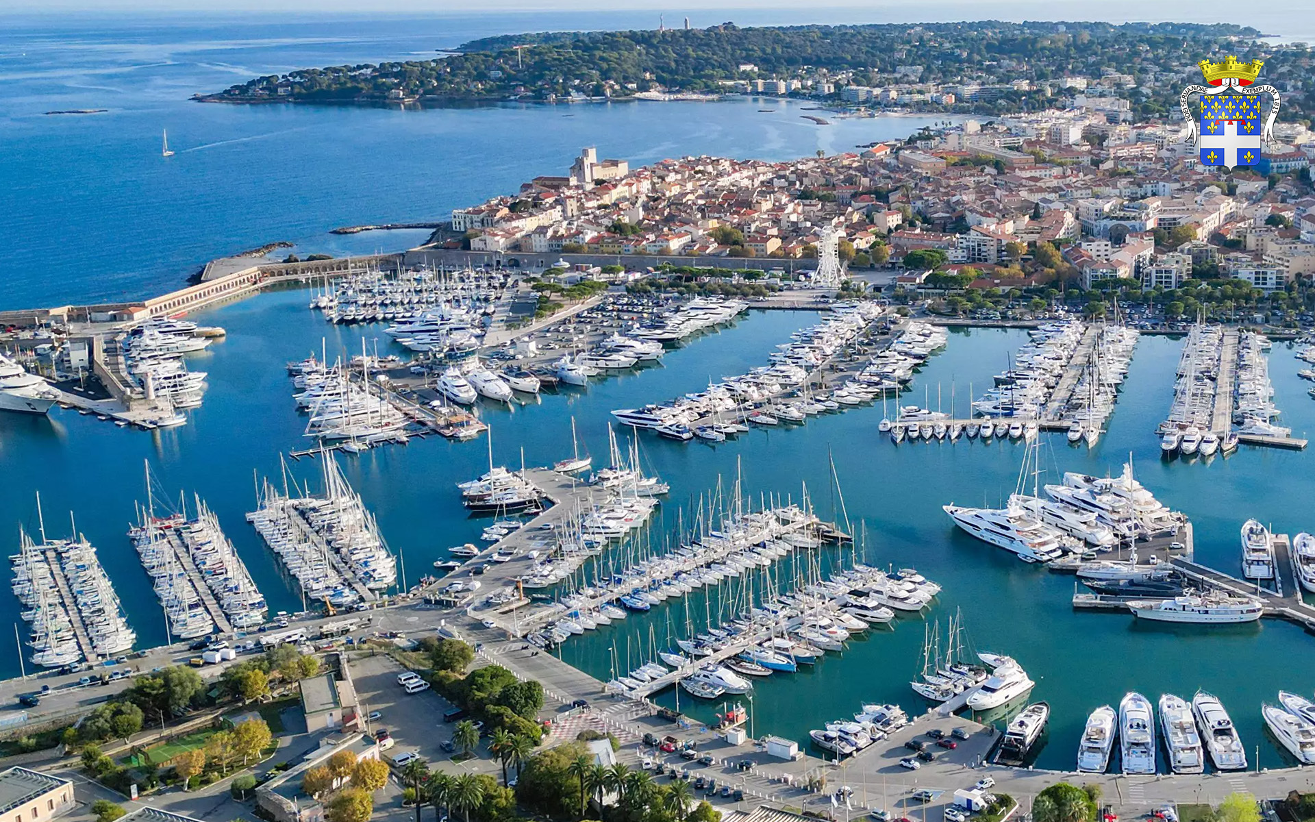 Location services Séminaire en mer sur un yacht à Antibes