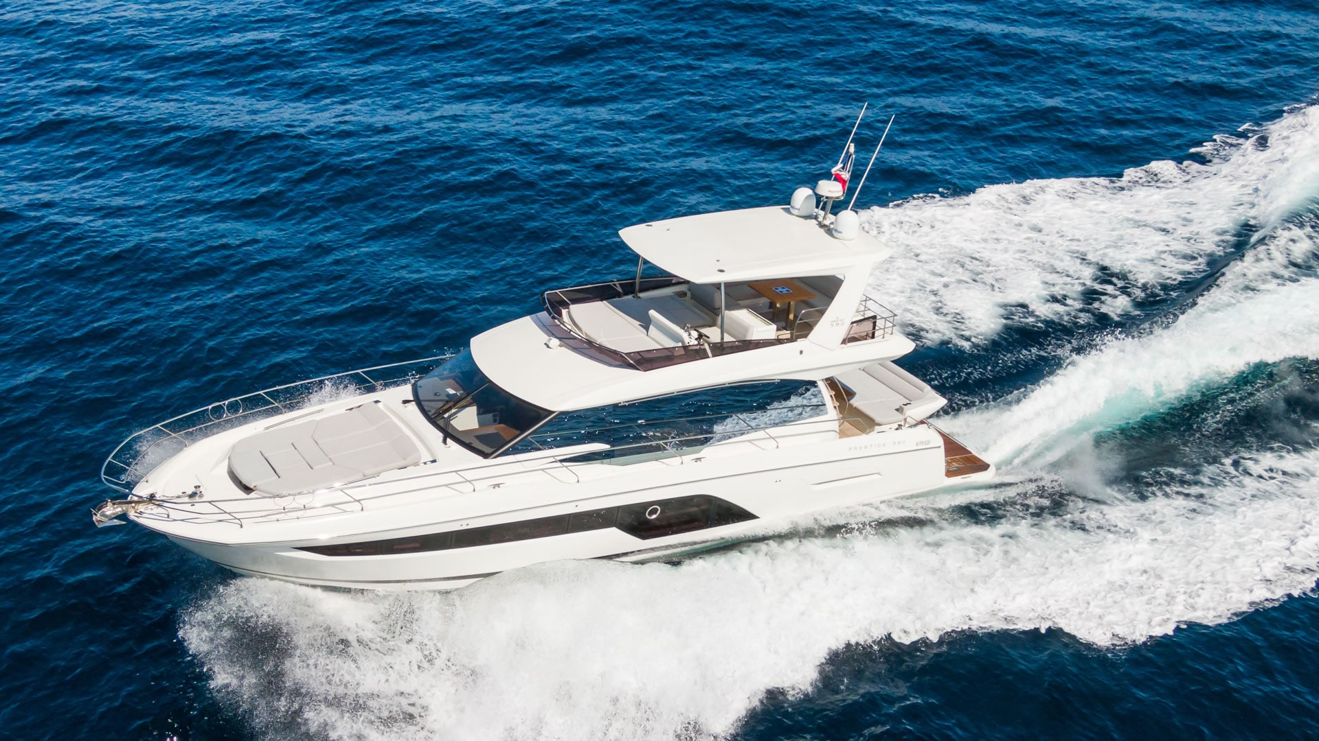 Rental rental PRESTIGE 590