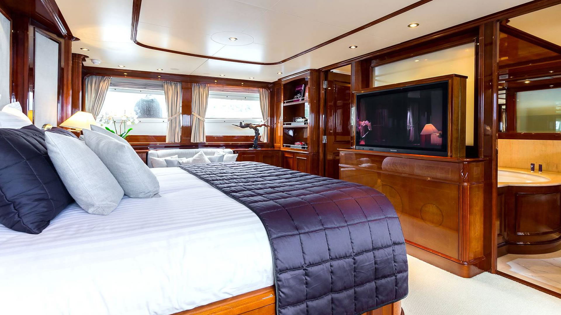 Location yachts BENETTI 115