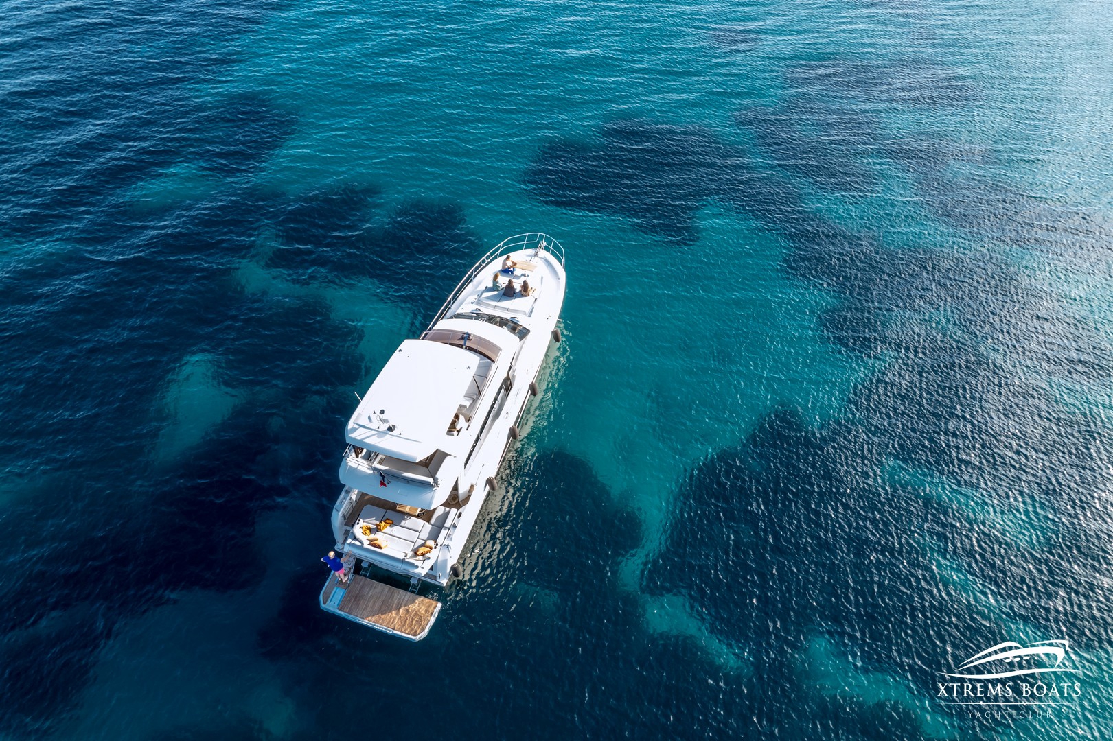 Yachts charter Jeanneau Prestige Fly 590