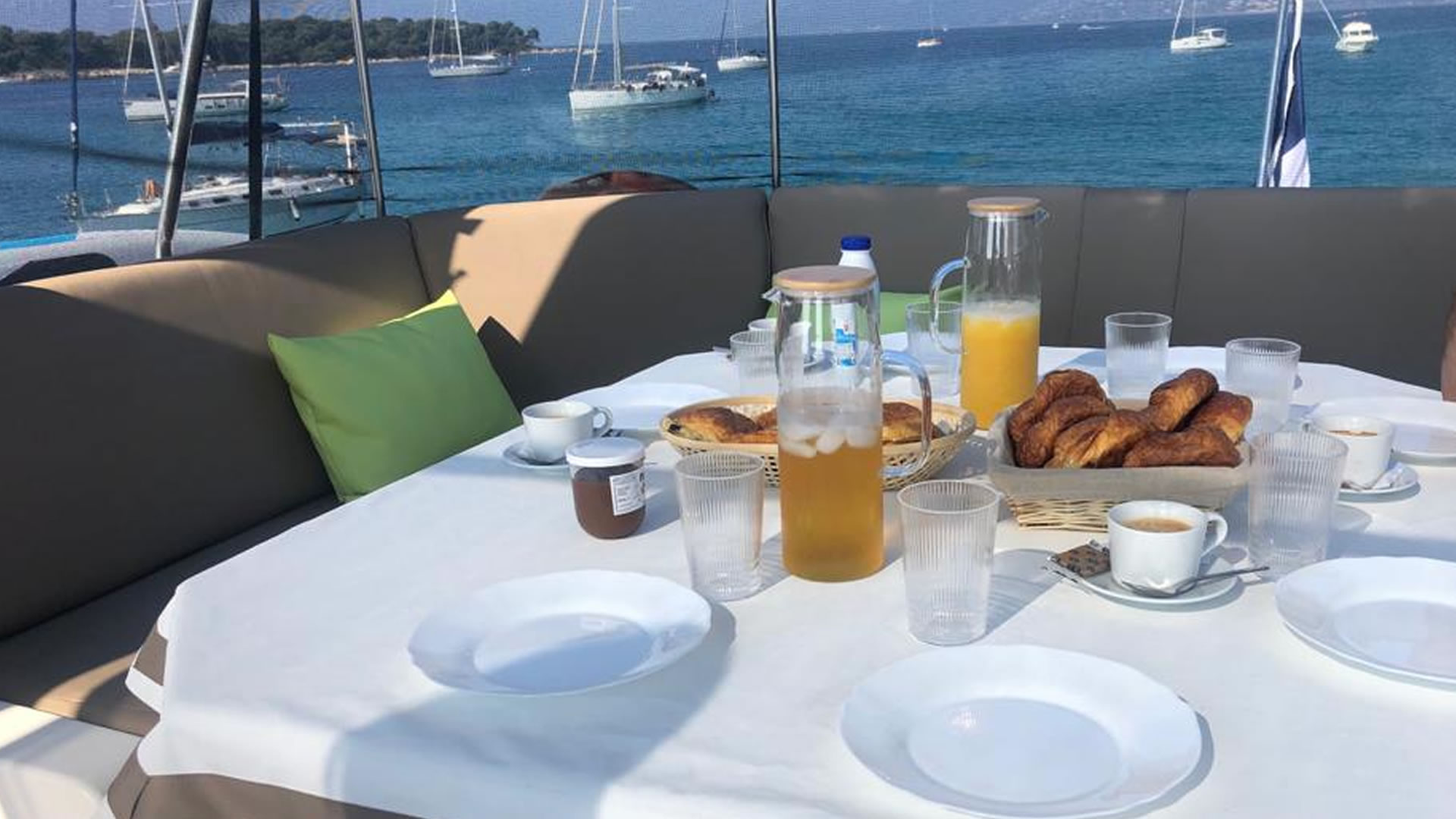 Location yachts FALCON 80S