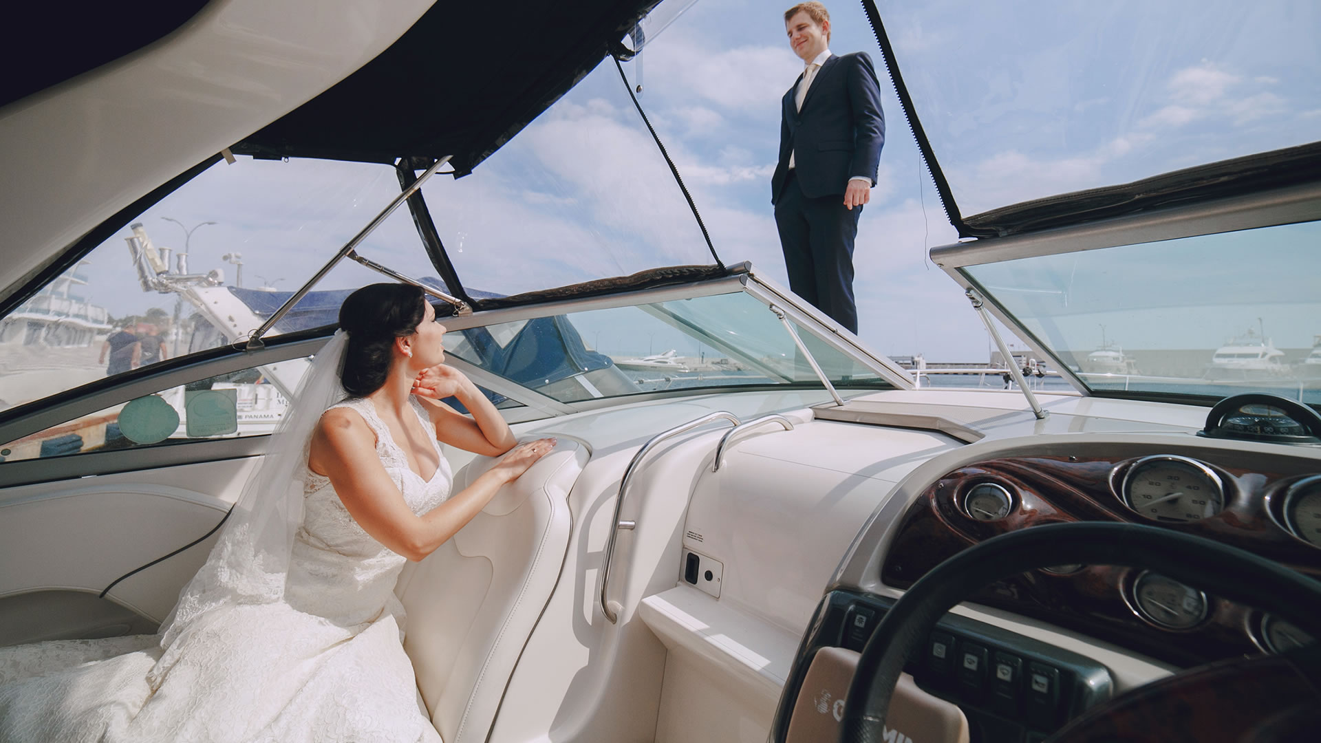 Location services VOTRE MARIAGE SUR UN YACHT OU UN CATAMARAN