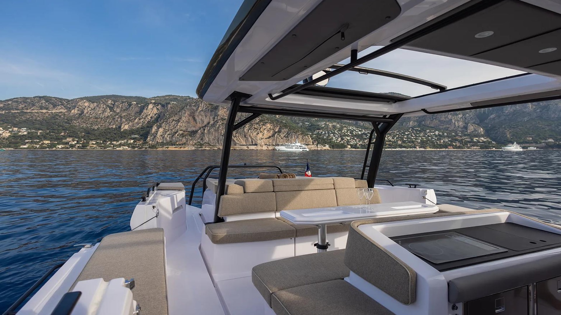 Rental rental AXOPAR 45