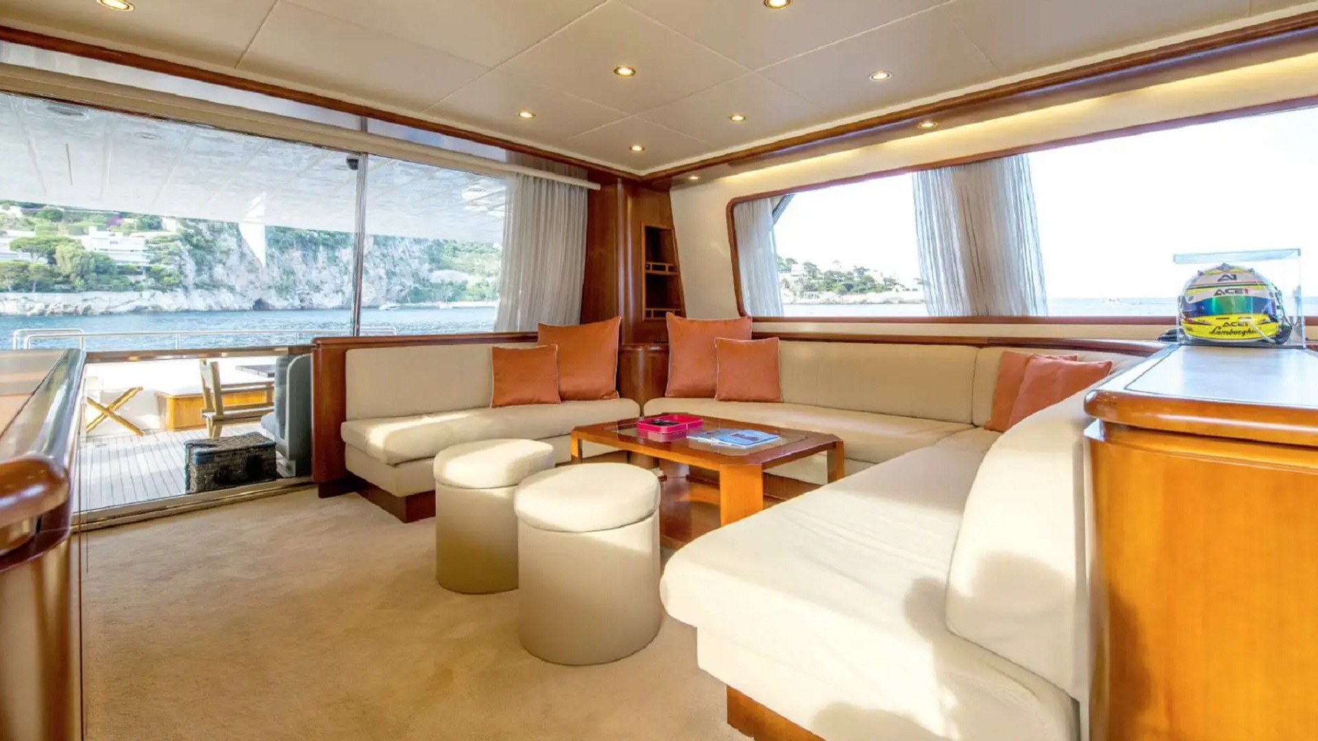 Location location FALCON 86