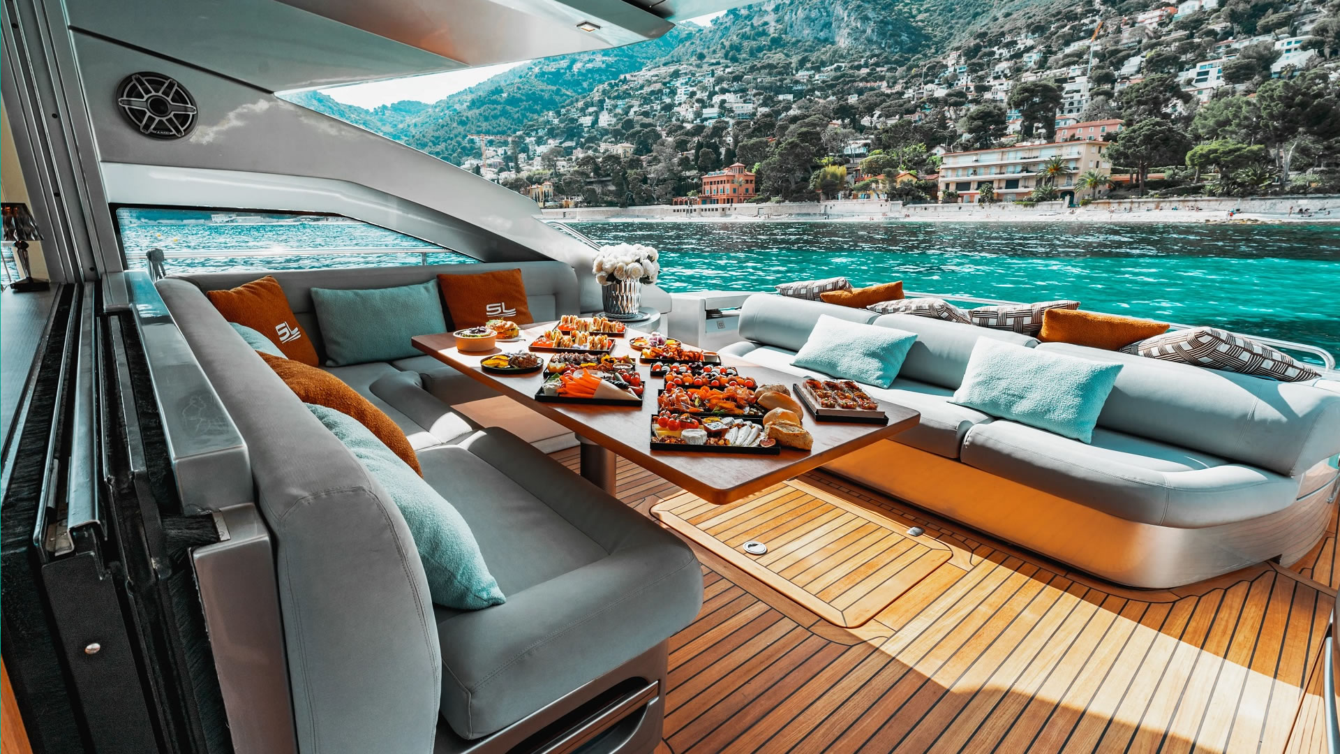 Rental rental PERSHING 64
