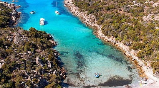 Plage de Cala Longa
Crédit photo : https://www.cf-corse.fr/