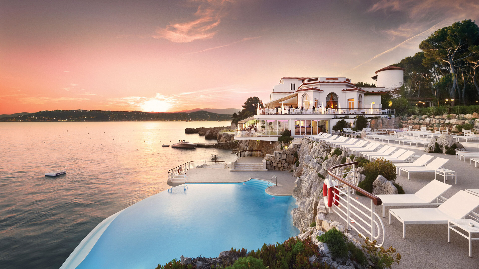 Location transfert Eden Roc Antibes