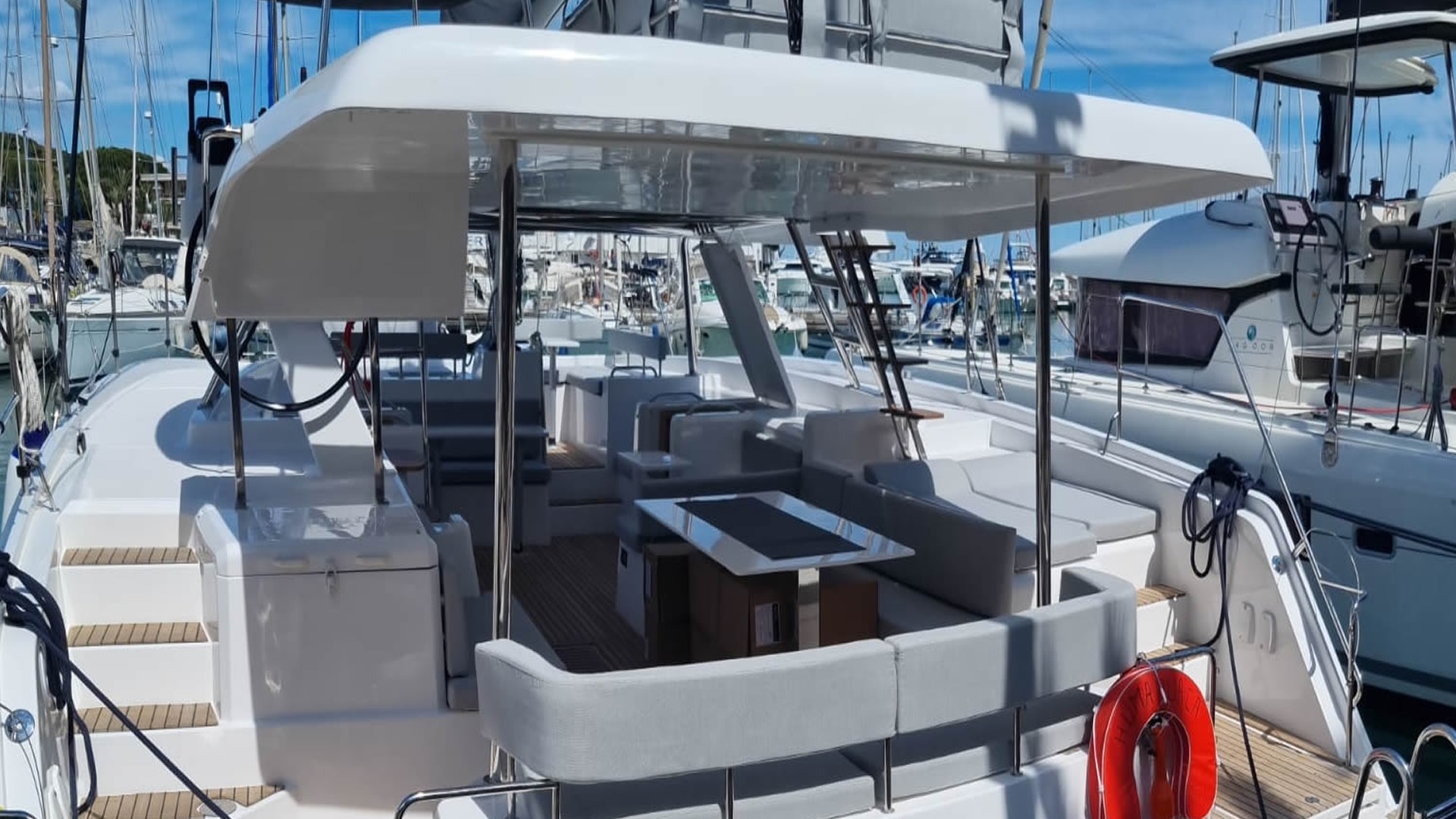 Location catamarans CATAMARAN XT 20