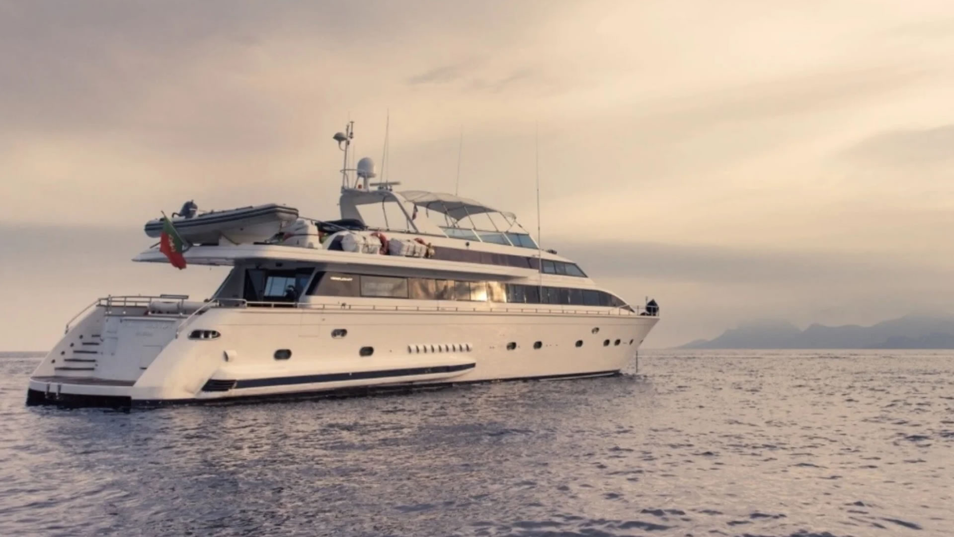 Location yachts Versilcraft 98