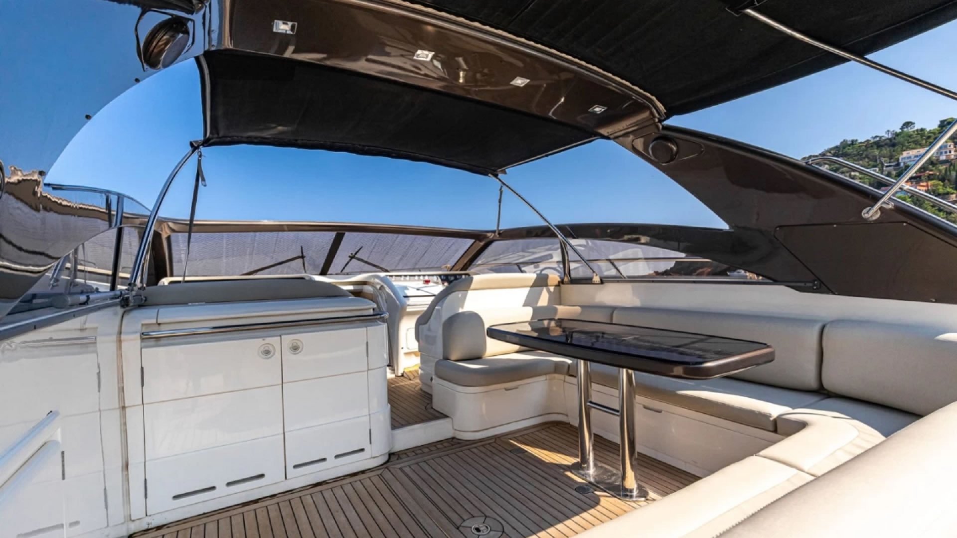 Rental rental Princess V55
