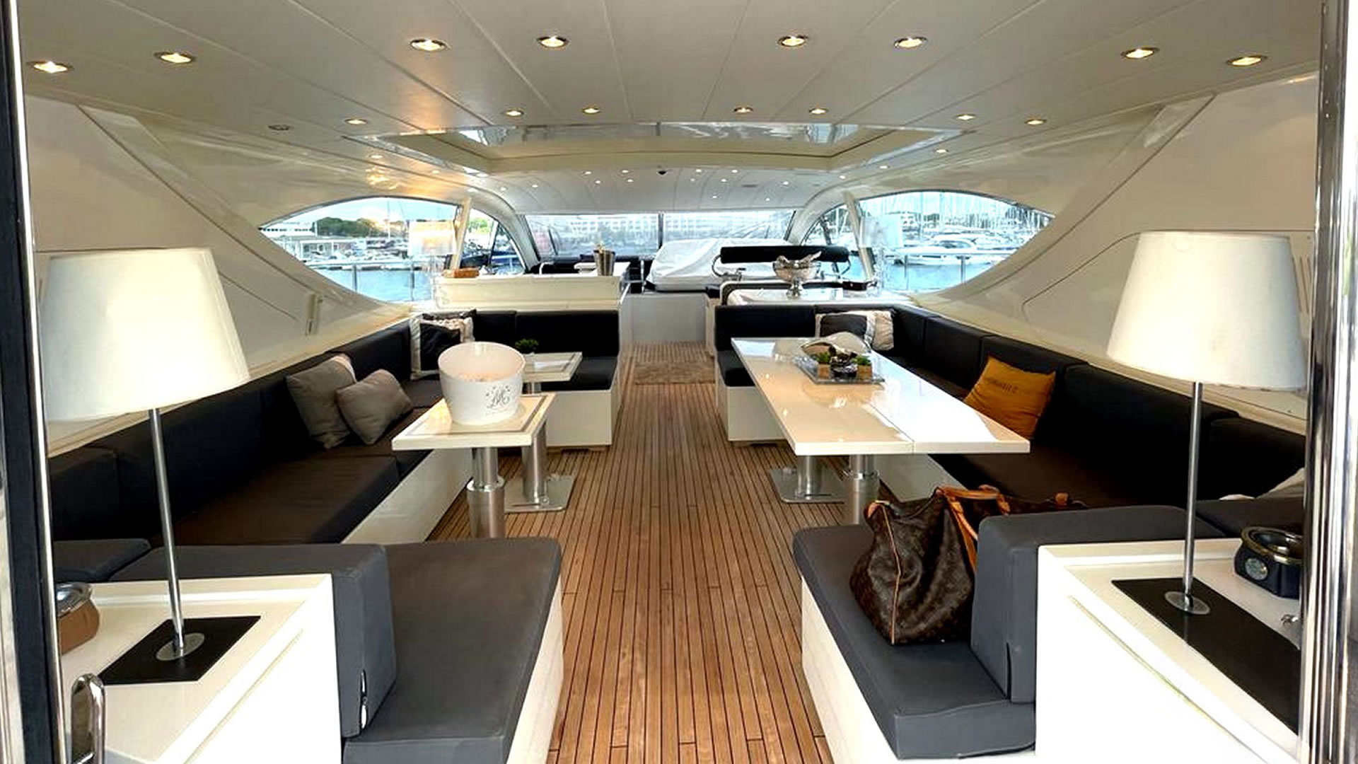 Location yachts Leopard 24