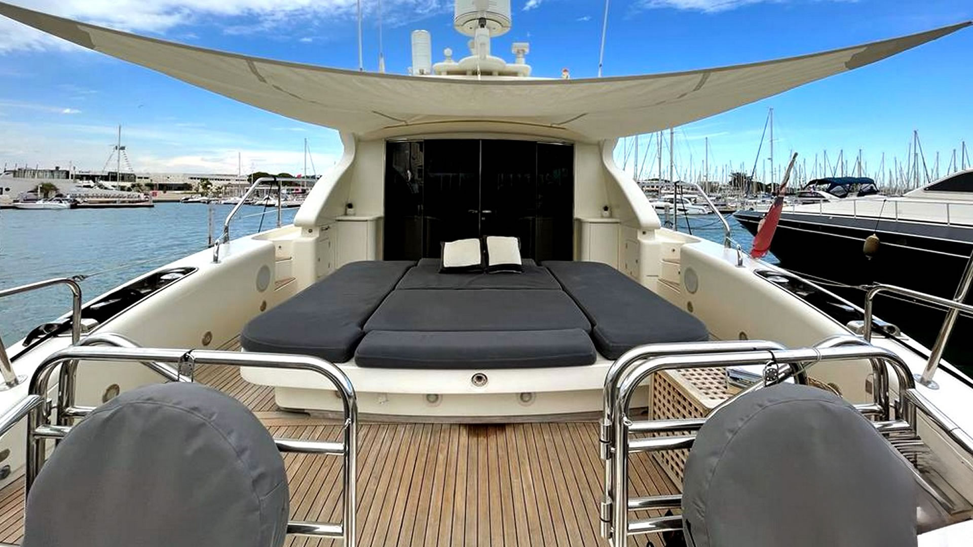 Location yachts Leopard 24