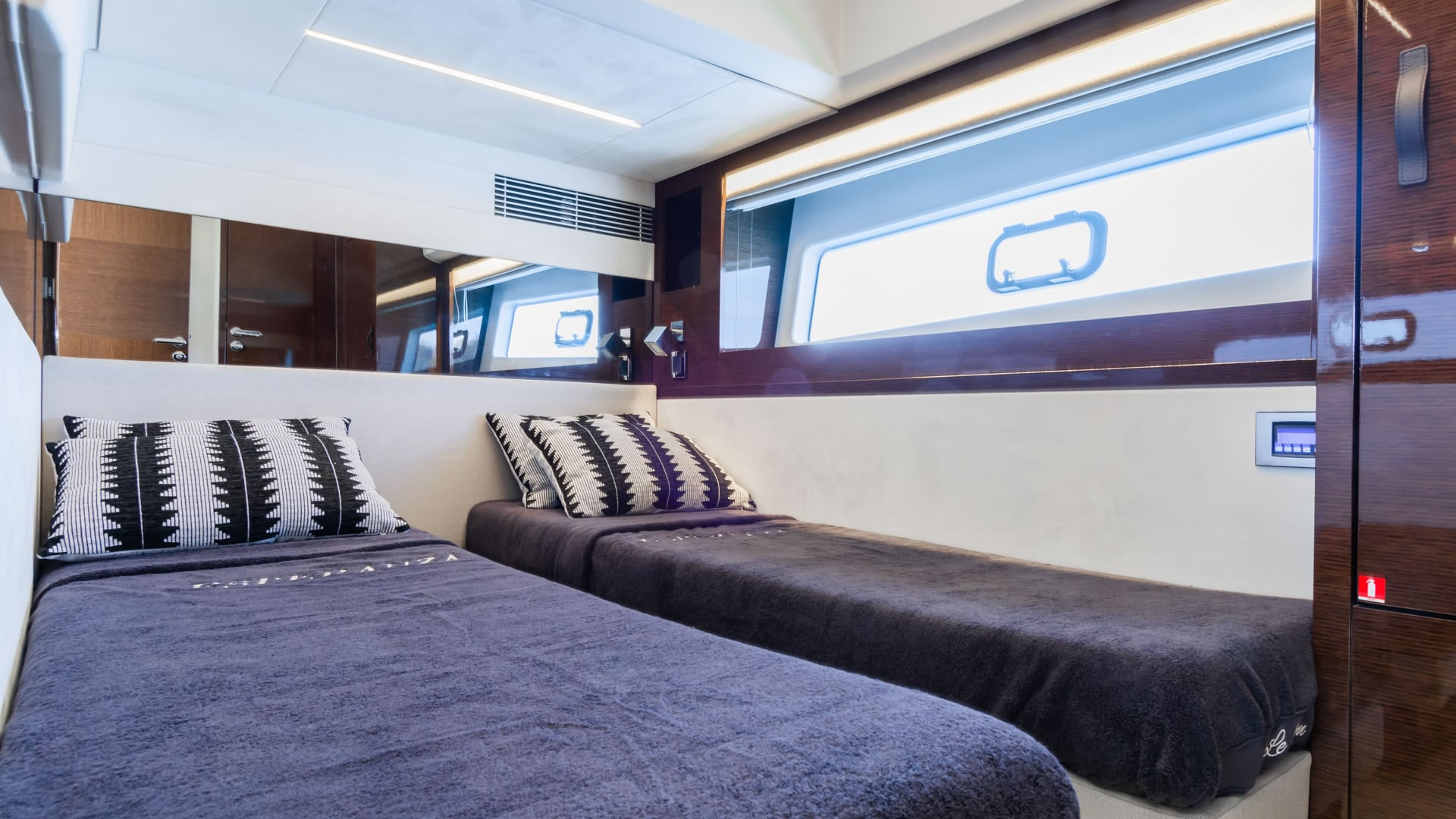 Rental rental PRESTIGE 590
