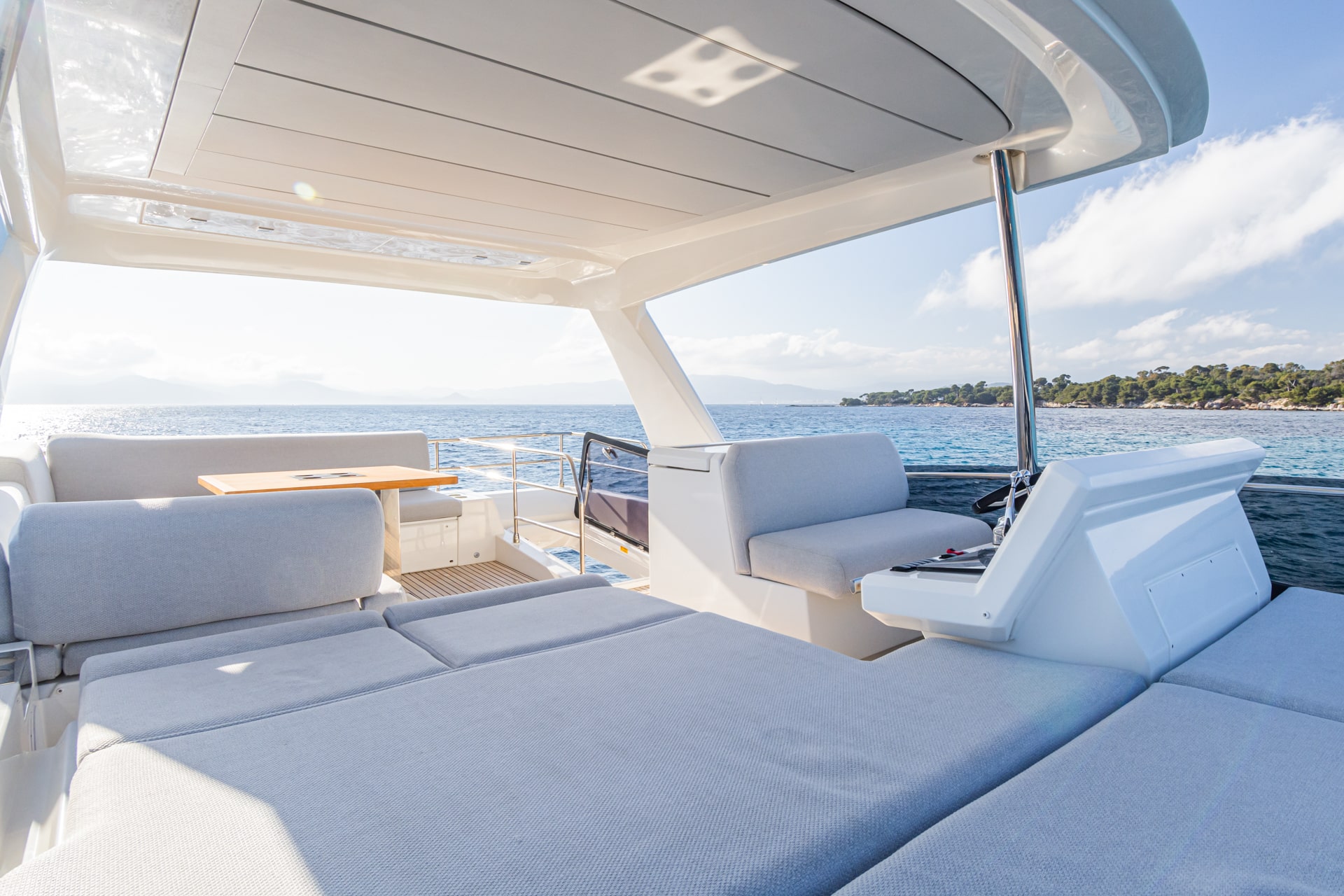 Rental rental PRESTIGE 590