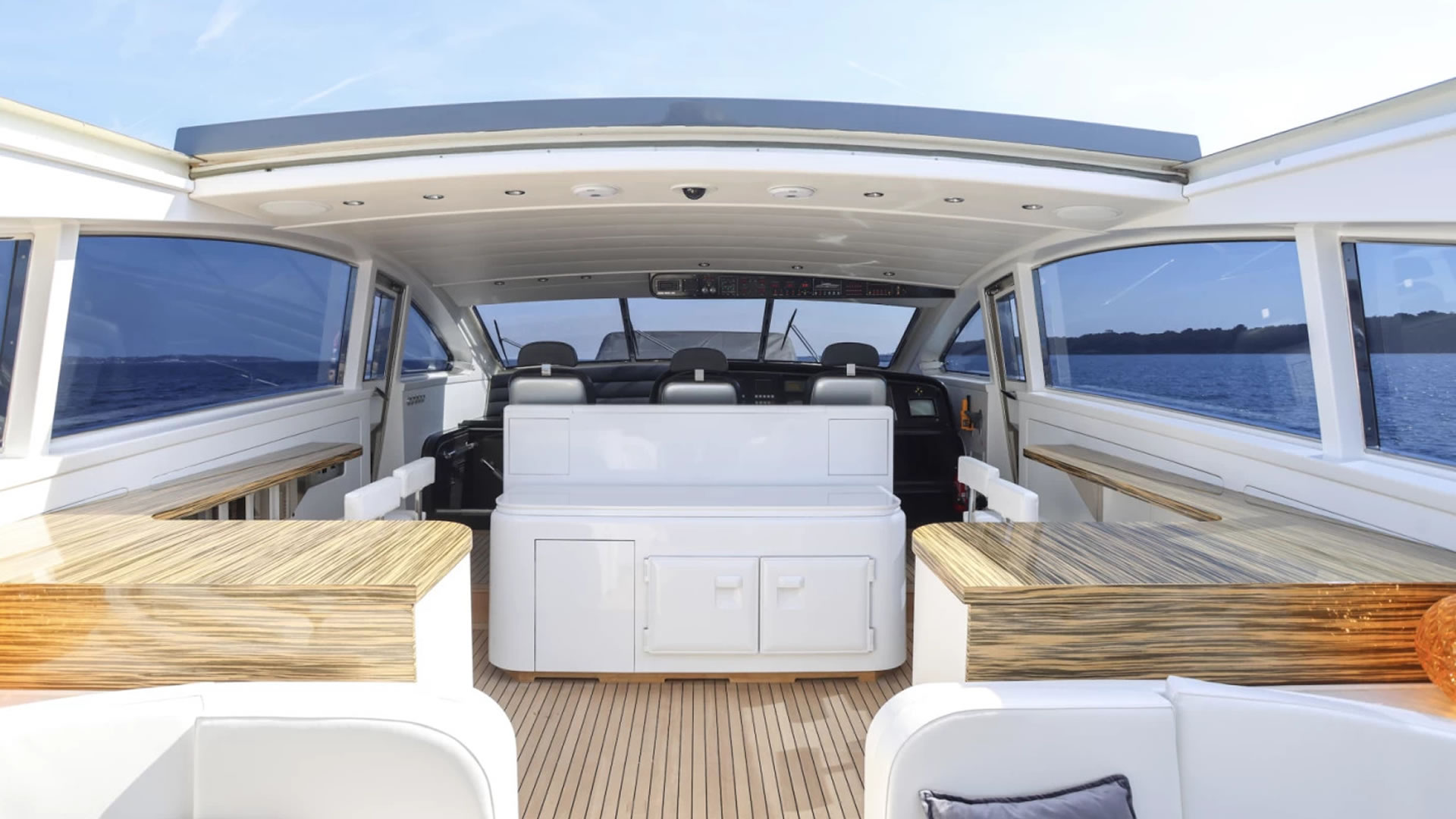 Rental rental LEOPARD 27
