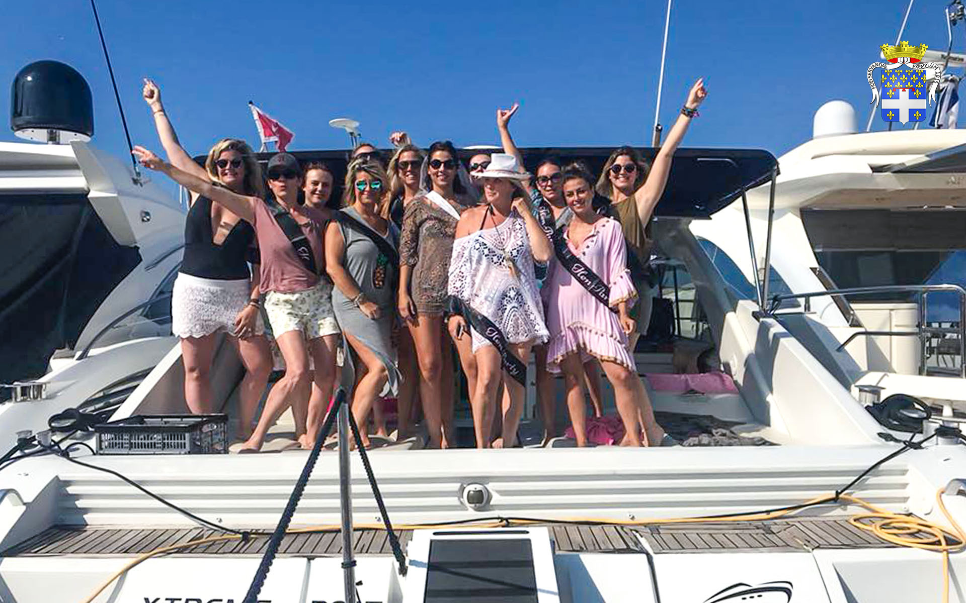 Location services EVJF sur un yacht à Antibes