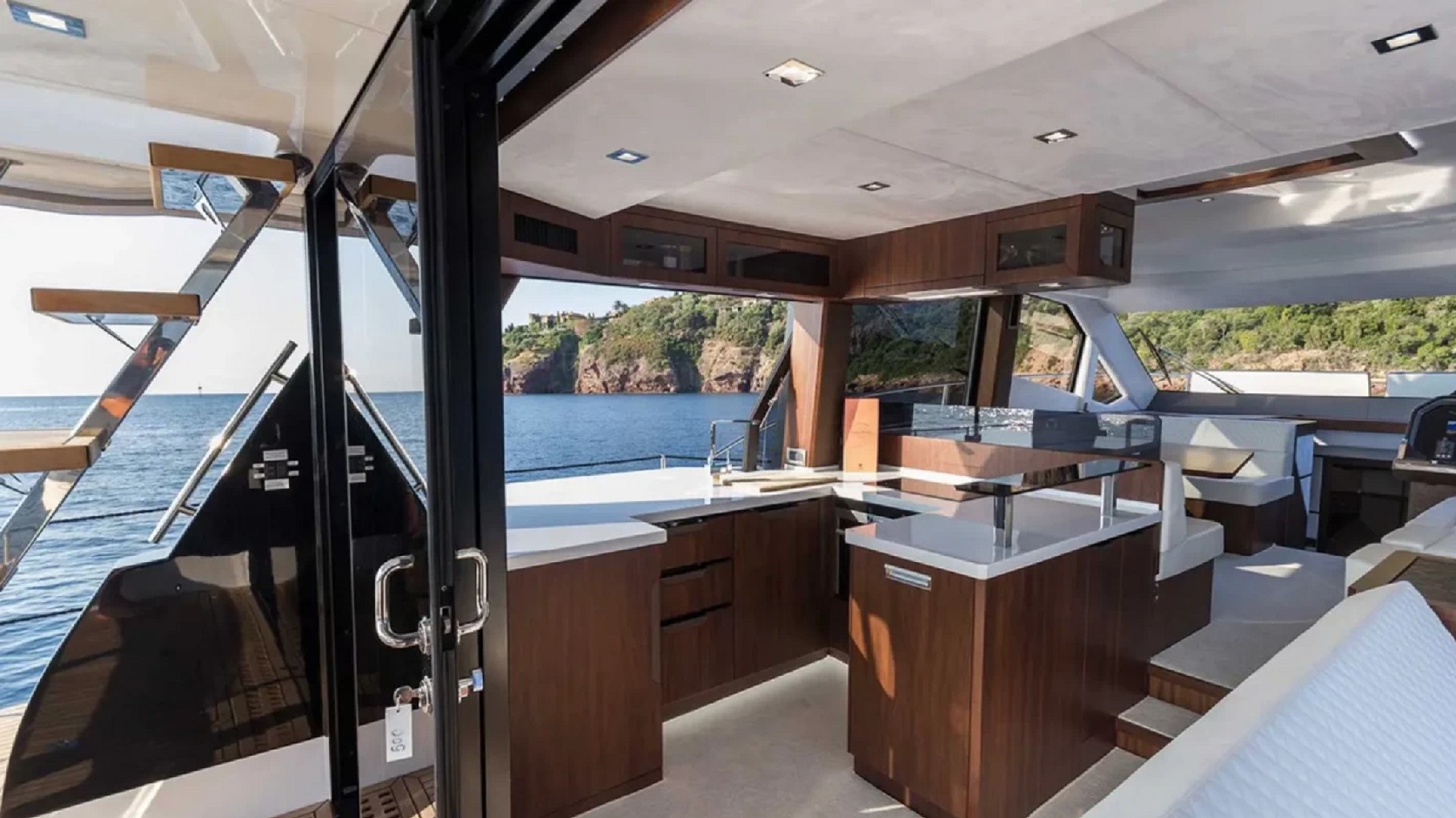 Location location GALEON 500 FLY
