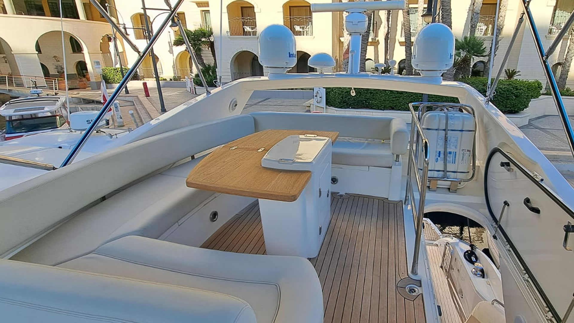 Location location SUNSEEKER MANHATTAN 56 AVEC STABILISATEUR